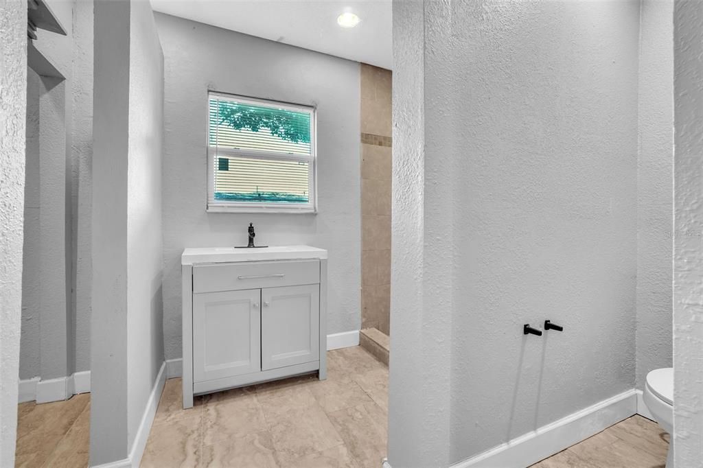 Bathroom, Interior, Marble, Recessed Lighting
