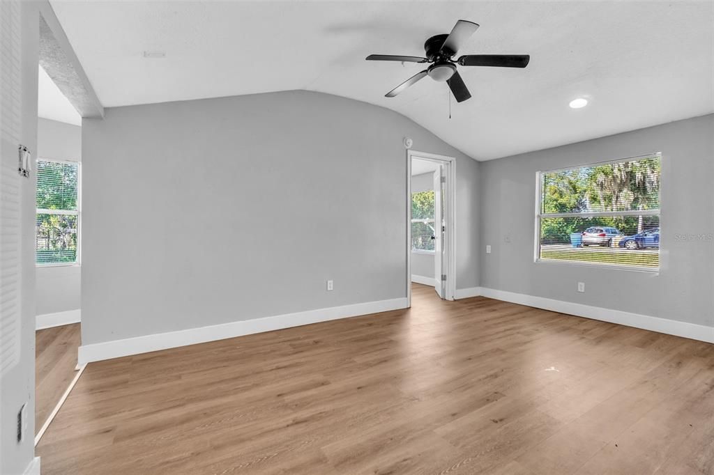 Empty room, Interior, Recessed Lighting, Wood Texture Flooring