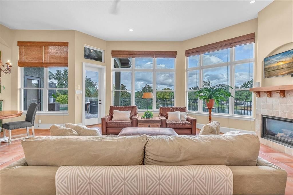 Fireplace, Interior, Living room, Recessed Lighting