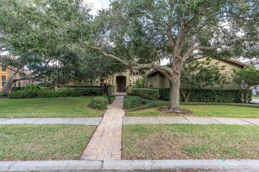 Backyard, Exterior, Facade, Ranch