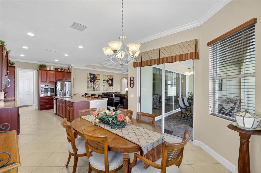 Chandelier, Dining room, Interior, Kitchen, Recessed Lighting, Stainless Steel Appliances