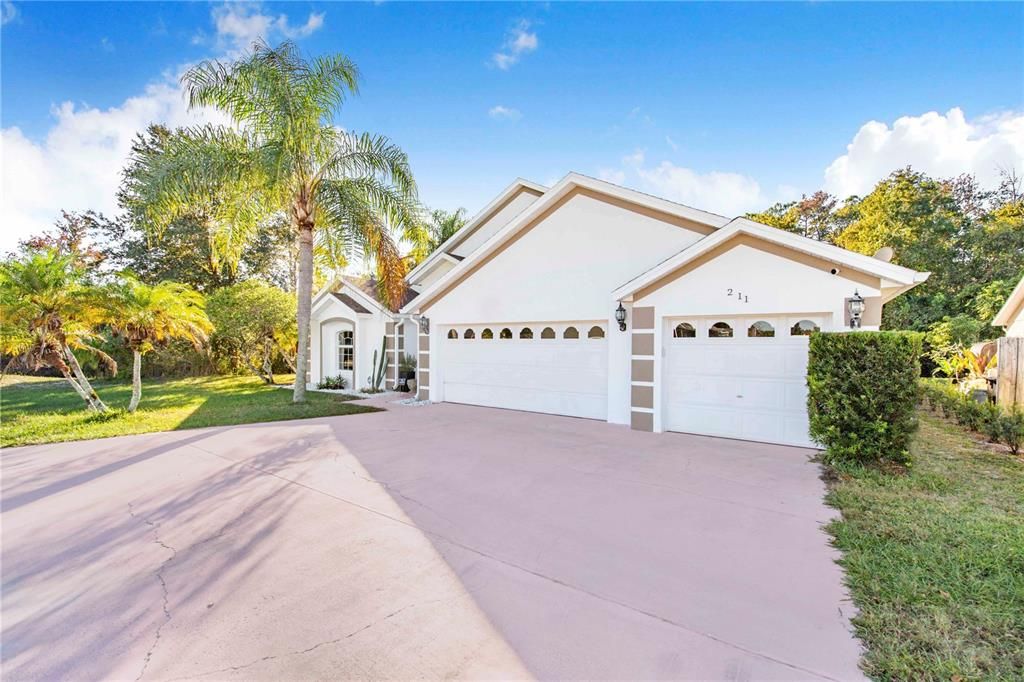 Detached Garage, Exterior