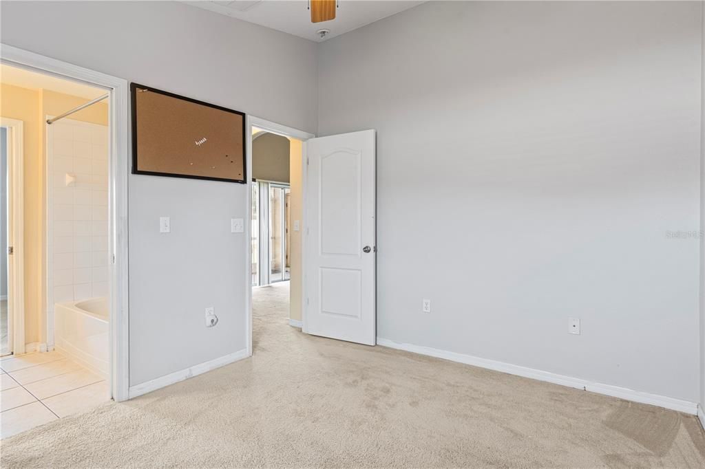 Bathroom, Empty room, Interior