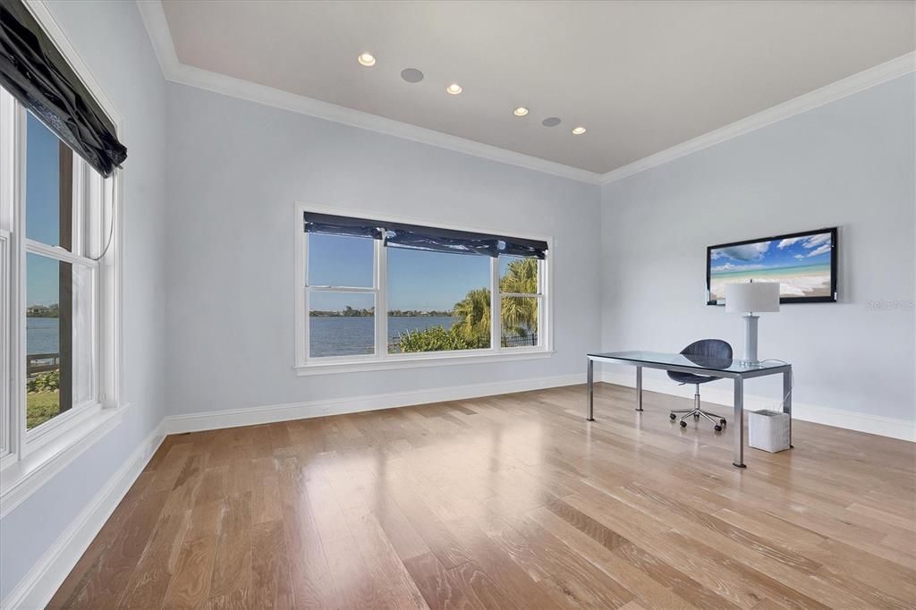 Home Office, Interior, Recessed Lighting, Water, Wood Texture Flooring