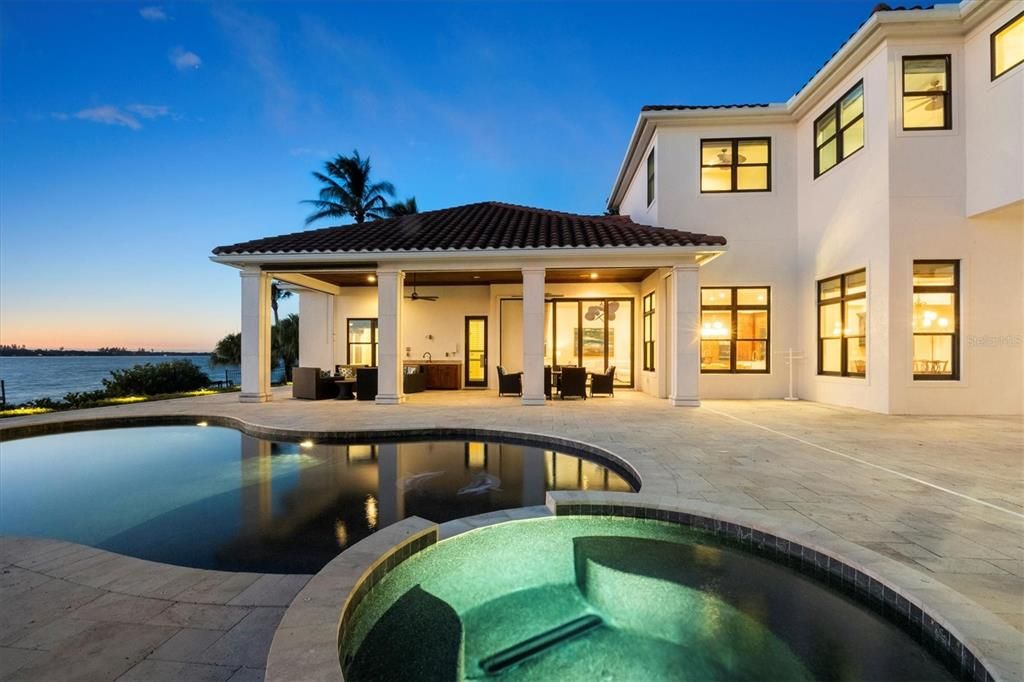 Exterior, Pool, Water