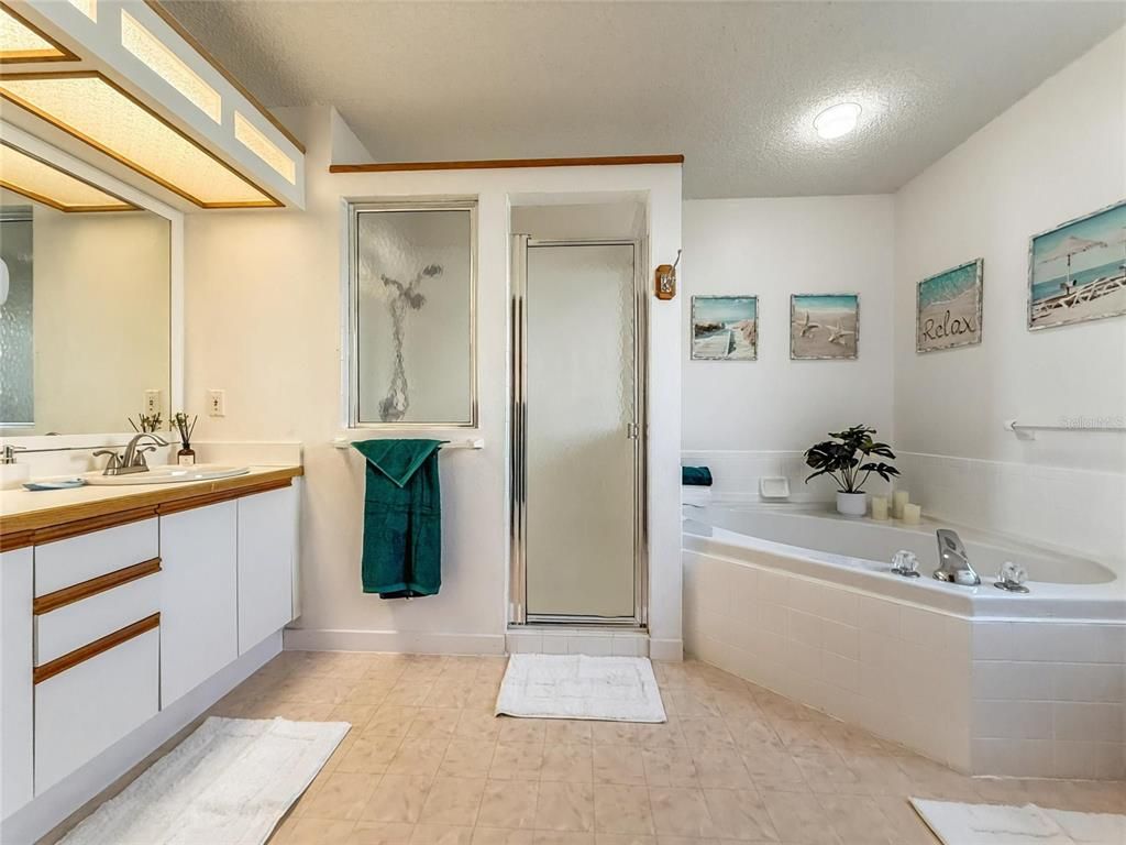 Bathroom, Dual Sink Vanities, Interior, Marble, Recessed Lighting