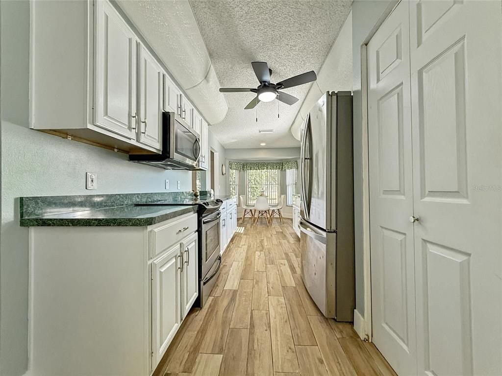 Dining room, Interior, Kitchen, Recessed Lighting, Wood Texture Flooring