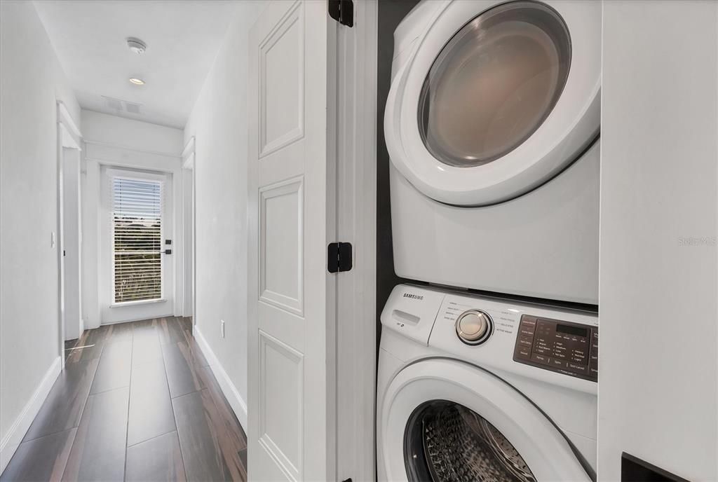 Interior, Recessed Lighting, Utility Closets, Washer, Wood Texture Flooring