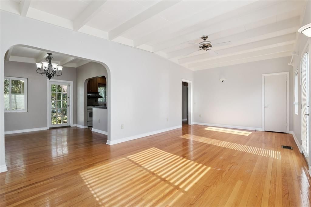 Chandelier, Empty room, Interior, Wood Texture Flooring
