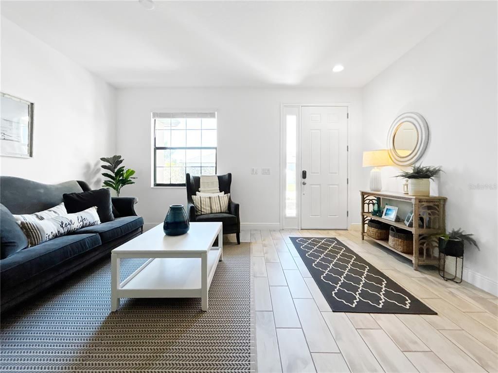 Interior, Living room, Recessed Lighting, Wood Texture Flooring