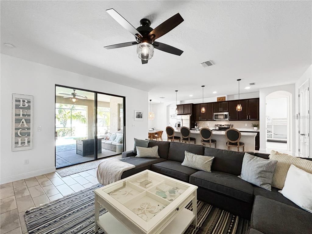 Interior, Kitchen, Living room, Pendant Lights, Recessed Lighting