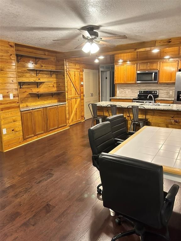 Interior, Kitchen, Living room, Wood Texture Flooring, Wooden Walls