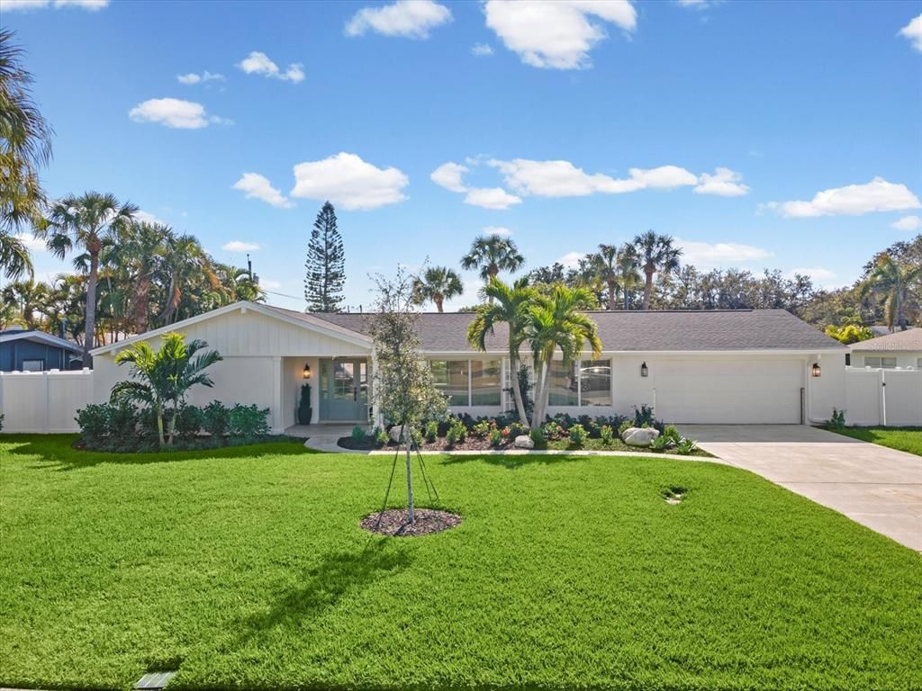 Attached, Backyard, Exterior, Facade, Ranch