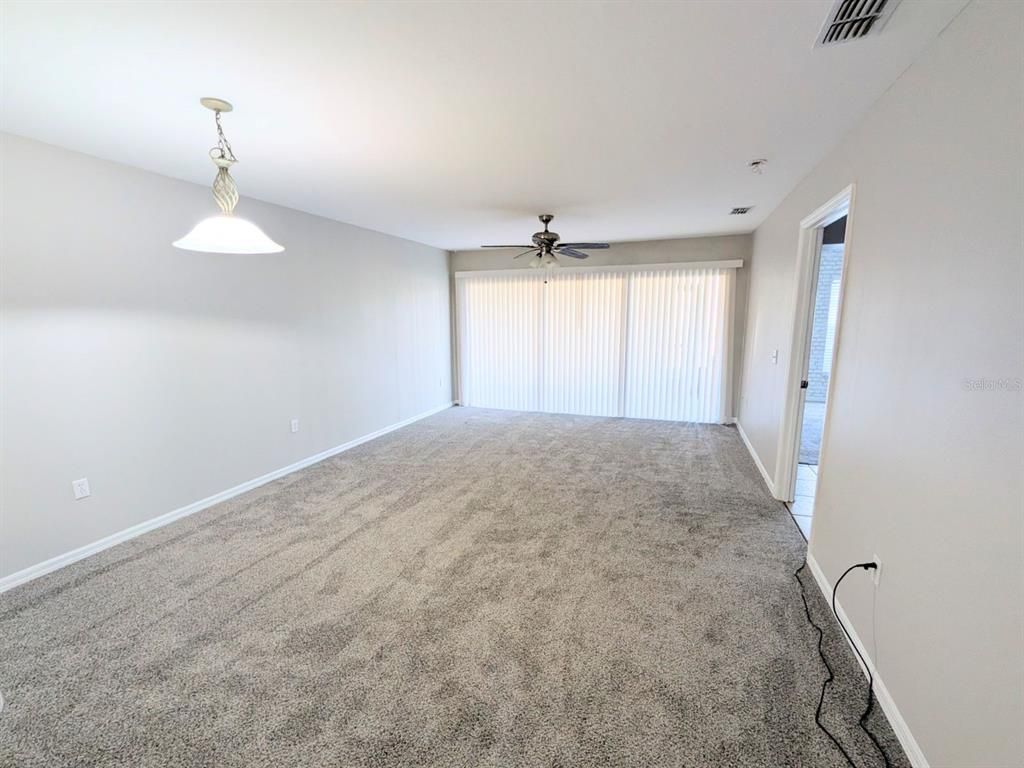 Empty room, Interior, Pendant Lights