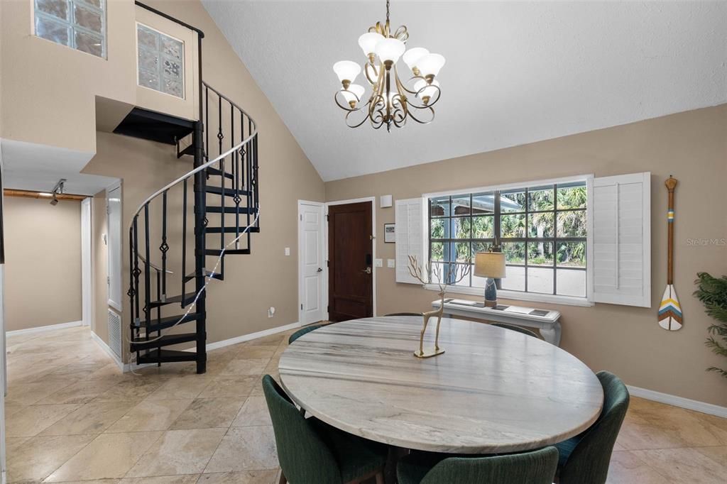 Chandelier, Dining room, Interior