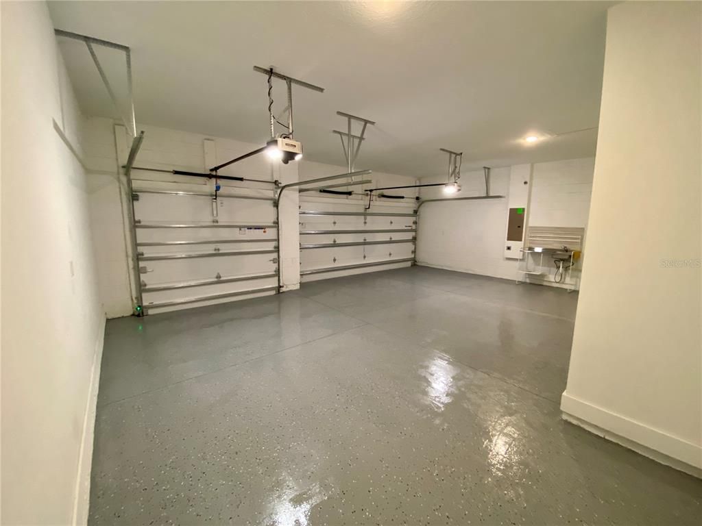 Garage, Interior, Recessed Lighting