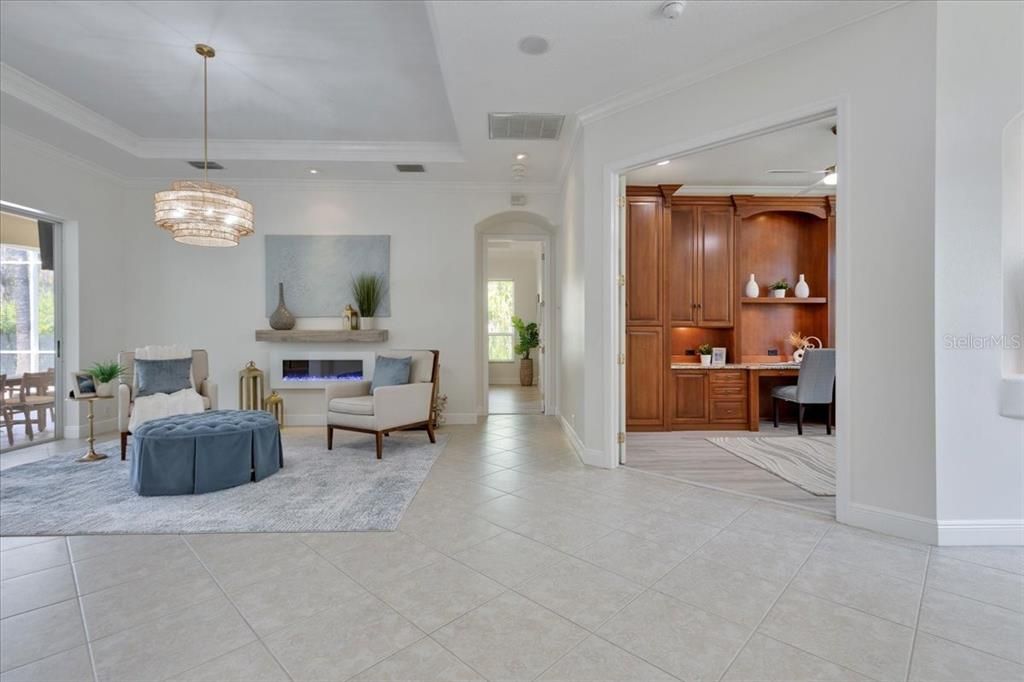 Chandelier, Fireplace, Interior, Pendant Lights, Recessed Lighting