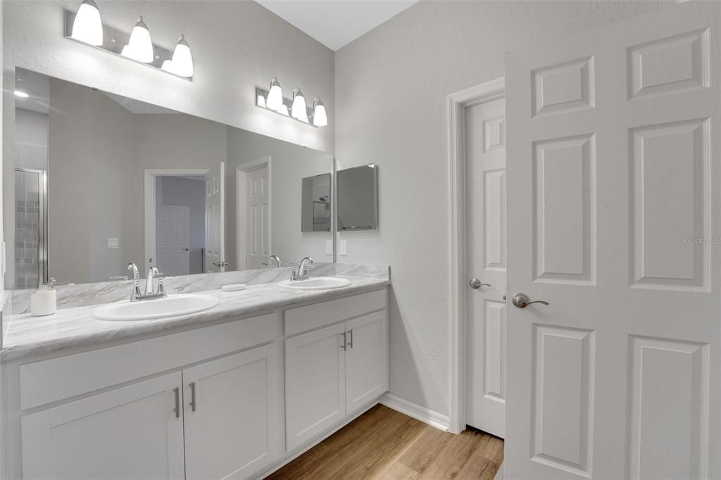 Bathroom, Dual Sink Vanities, Interior, Wood Texture Flooring