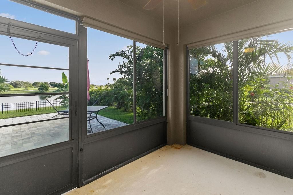 Interior, Sun Room, Water