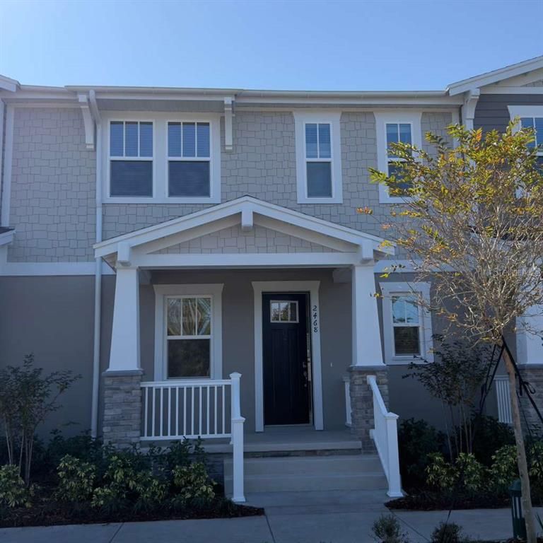 Exterior, Facade, American Craftsman