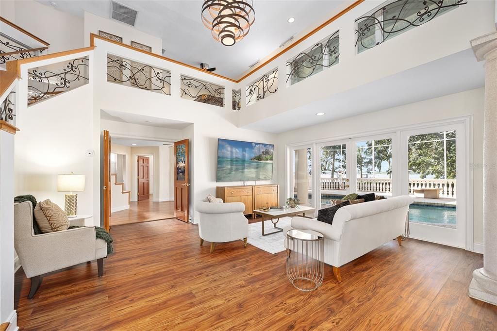 Interior, Living room, Recessed Lighting, Wood Texture Flooring