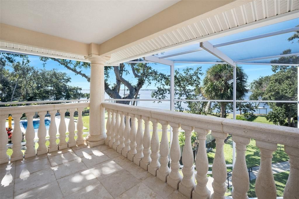 Interior, Sun Room, Water