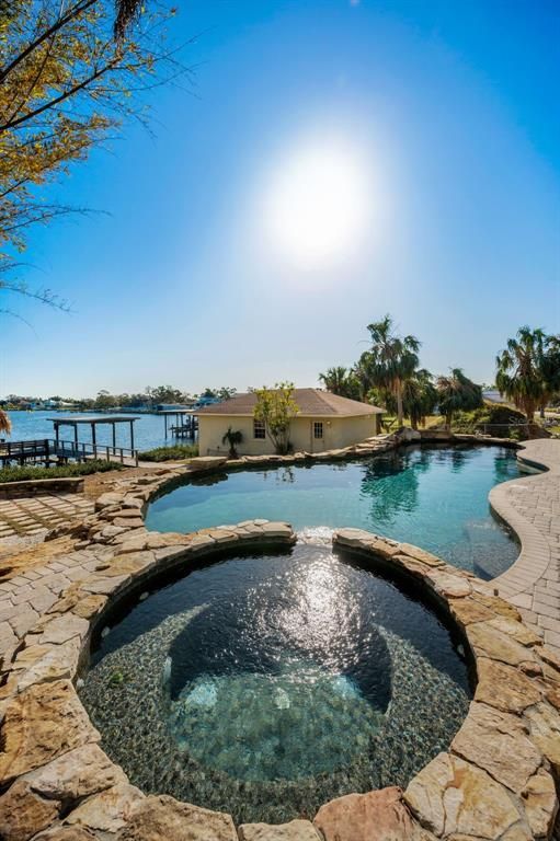 Exterior, Pool, Water