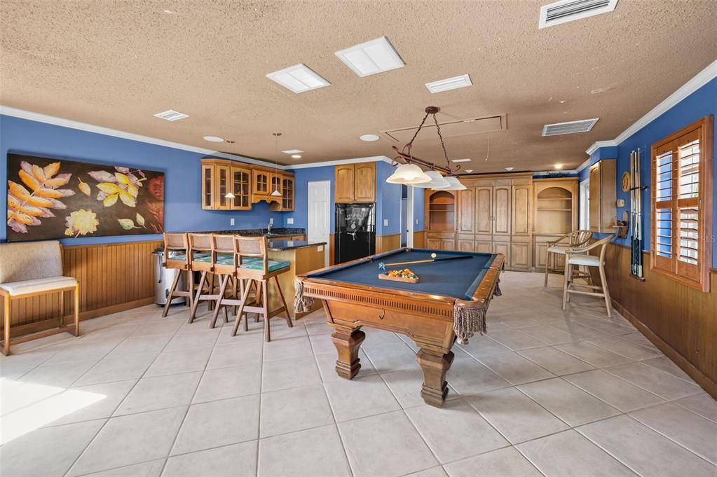Billiard Table, Game Room, Interior, Kitchen, Pendant Lights, Recessed Lighting