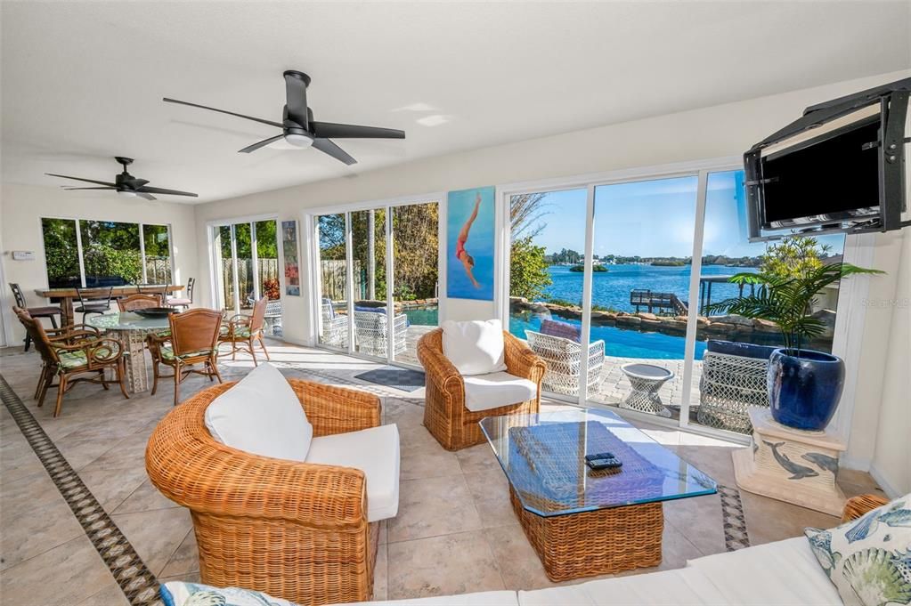 Dining room, Interior, Living room, Water