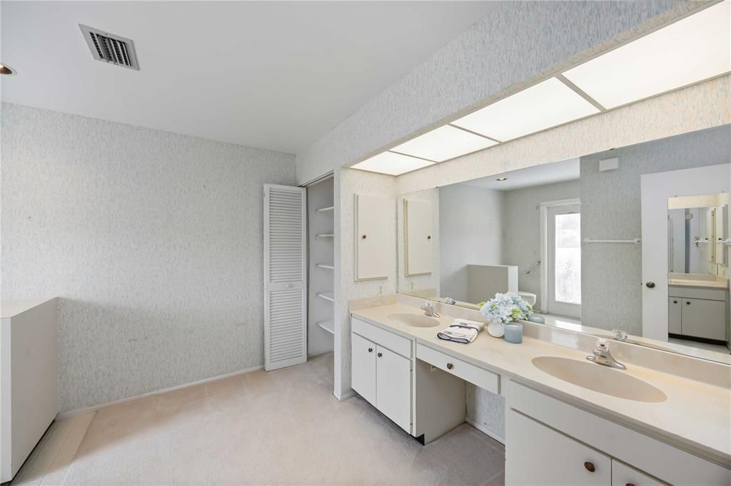 Bathroom, Dual Sink Vanities, Interior