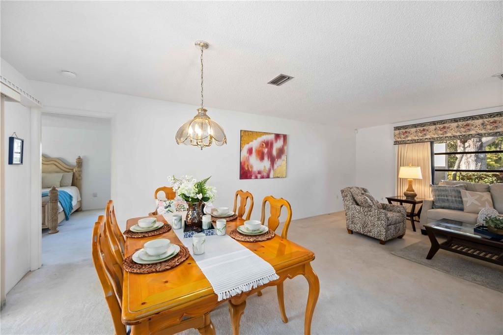 Dining room, Interior, Living room, Pendant Lights