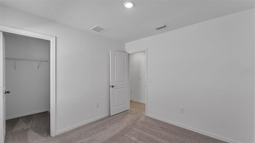 Empty room, Interior, Walk-in Closets