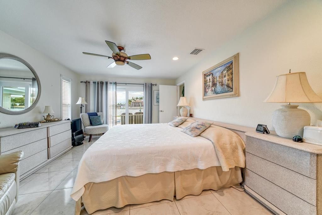 Bedroom, Interior, Marble, Recessed Lighting