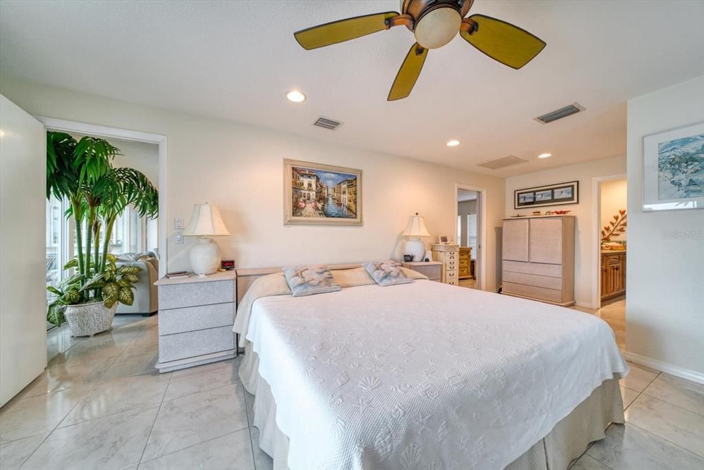 Bedroom, Interior, Marble, Recessed Lighting