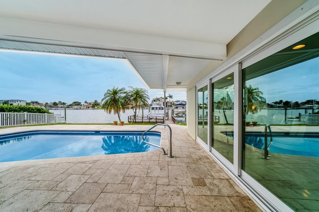 Exterior, Pool, Water