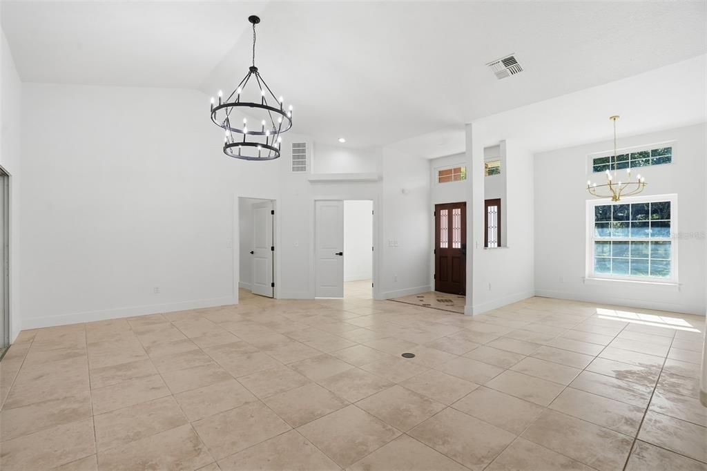 Chandelier, Empty room, Interior, Pendant Lights, Recessed Lighting