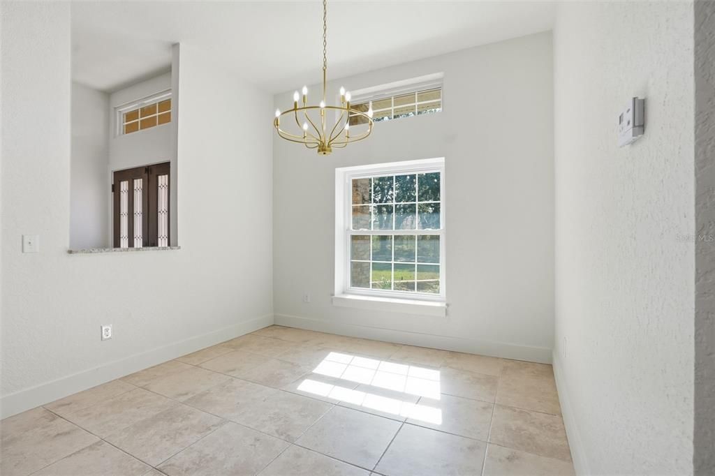 Empty room, Interior, Pendant Lights