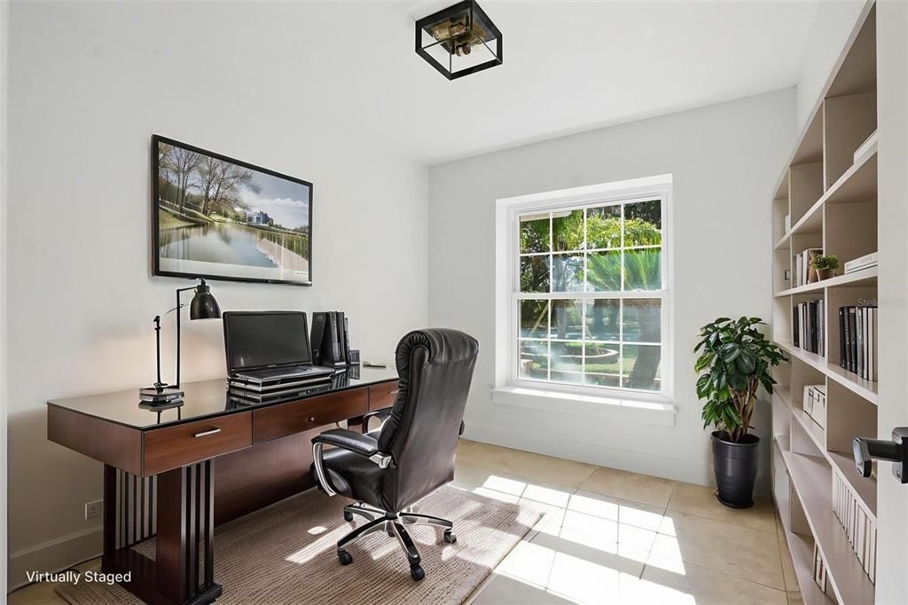 Home Office, Interior