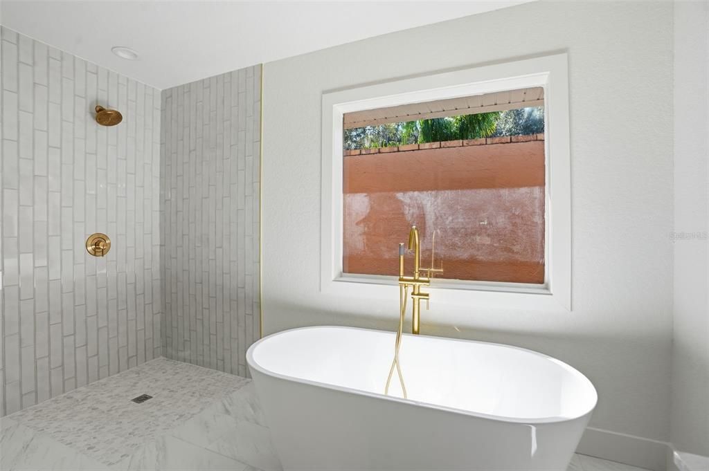 Bathroom, Free Standing Baths, Interior, Marble, Recessed Lighting