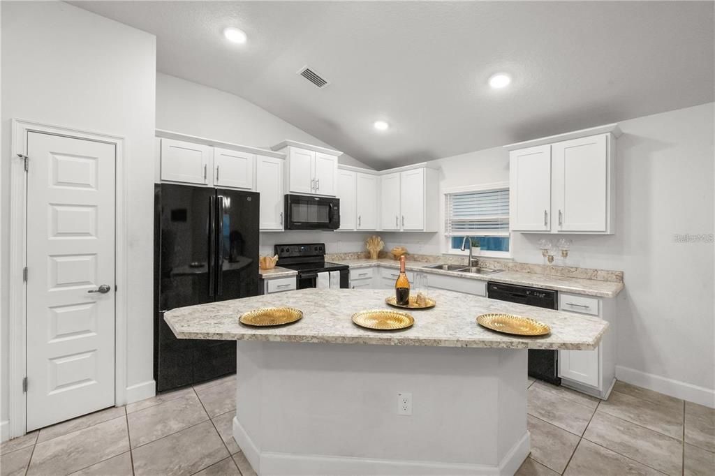 Interior, Kitchen, Recessed Lighting