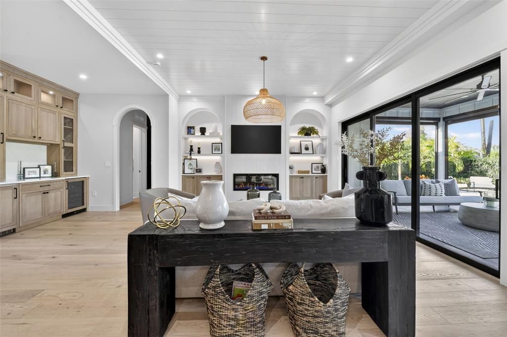 Fireplace, Interior, Living room, Pendant Lights, Recessed Lighting, Wood Texture Flooring