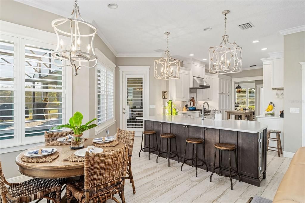 Chandelier, Dining room, Interior, Kitchen, Pendant Lights, Recessed Lighting, Wood Texture Flooring
