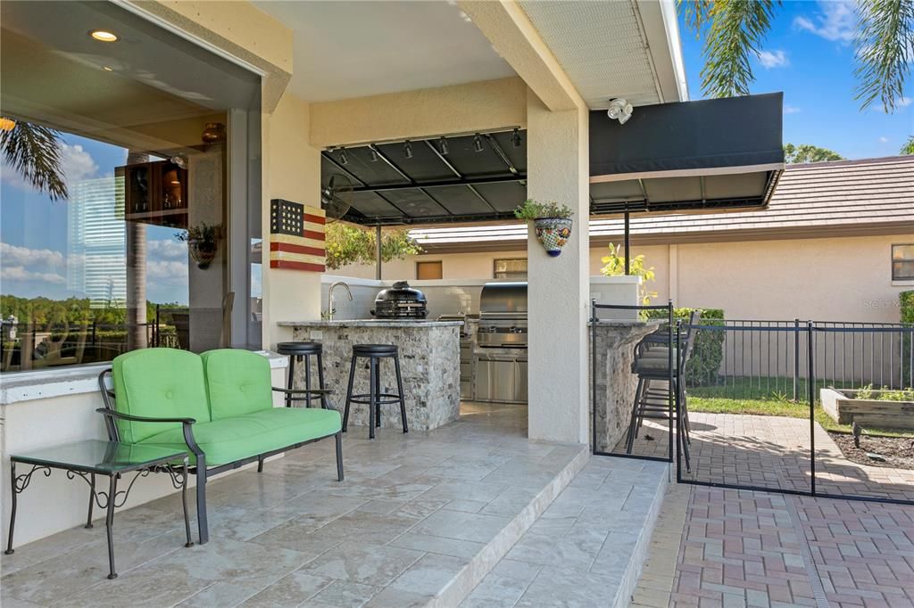 Exterior, Outdoor Kitchen