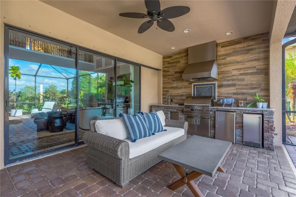 Interior, Living room, Recessed Lighting, Stainless Steel Appliances, Sun Room, Wooden Walls