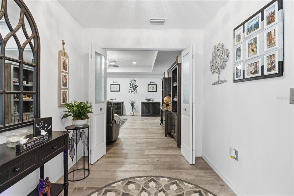 Interior, Recessed Lighting, Wood Texture Flooring