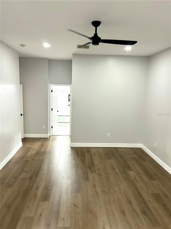 Empty room, Interior, Recessed Lighting, Wood Texture Flooring