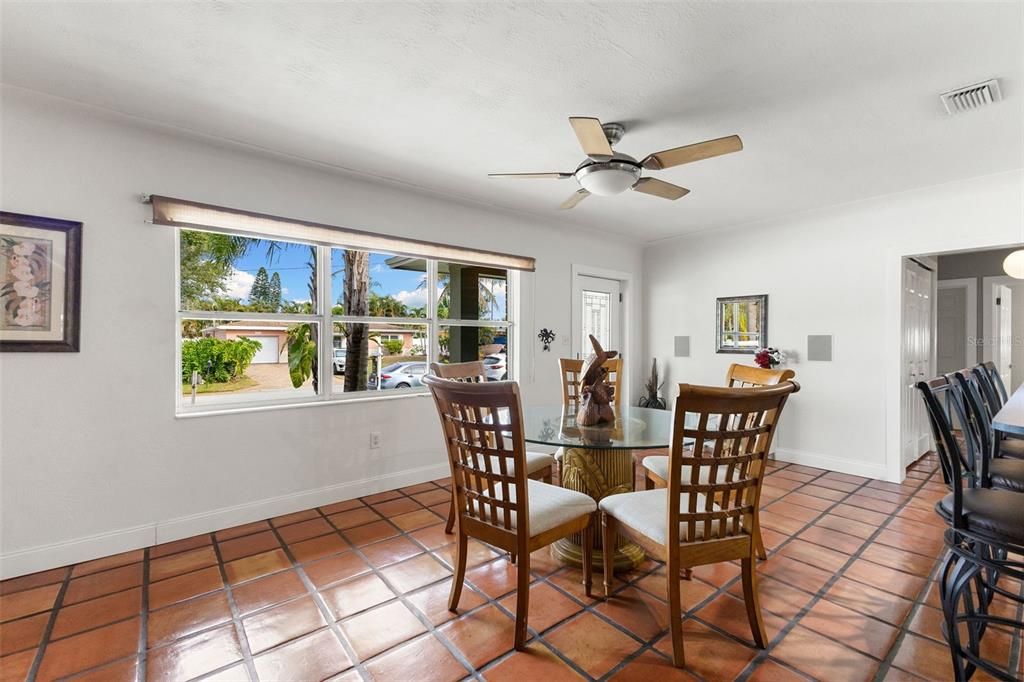 Dining room, Interior