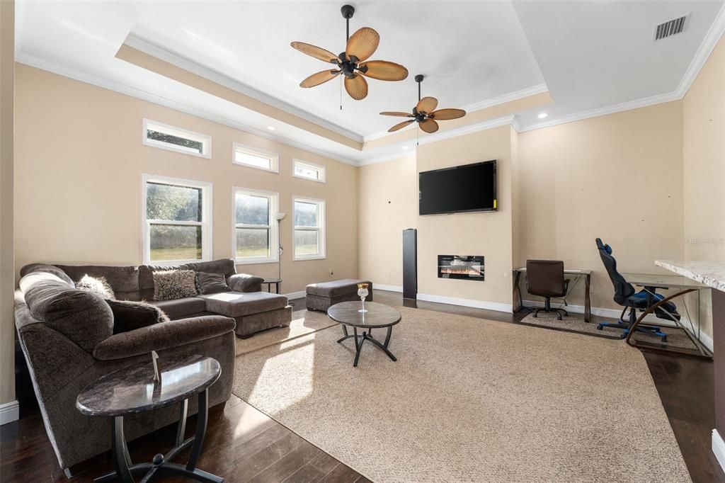 Interior, Living room, Recessed Lighting, Wood Texture Flooring