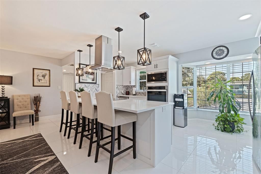 Dining room, Interior, Kitchen, Pendant Lights, Recessed Lighting, Stainless Steel Appliances