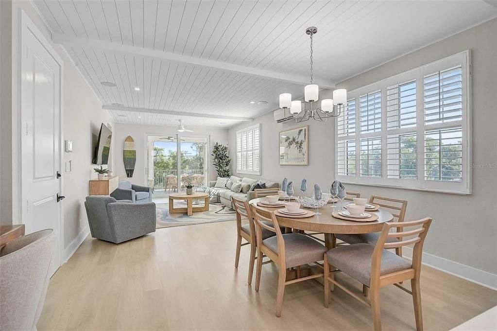 Chandelier, Dining room, Interior, Living room, Recessed Lighting, Wood Texture Flooring